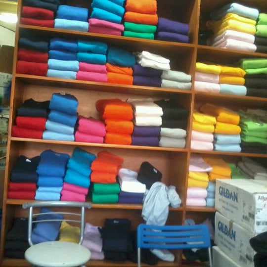 Playeras gildan algarin deals