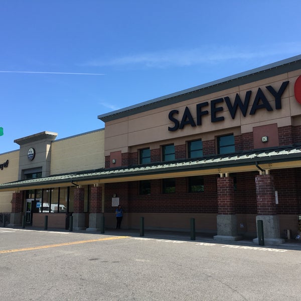 Safeway Grocery Store in Ellensburg
