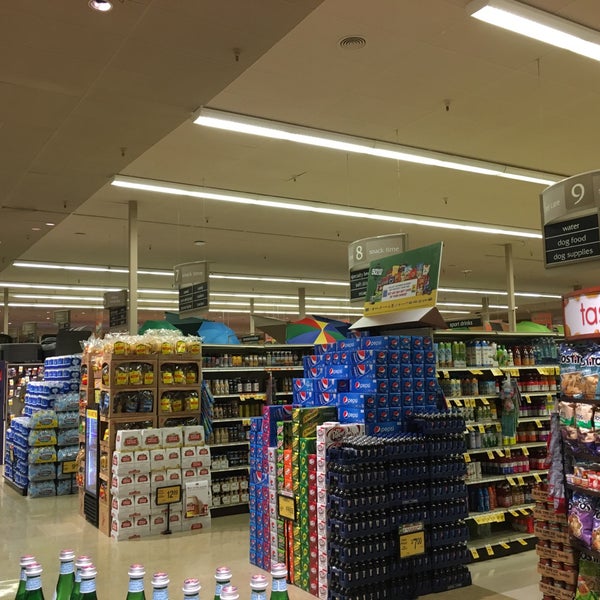 Safeway Grocery Store in Vallejo