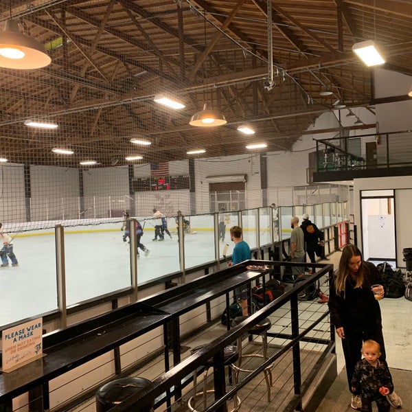 Dry Ice Roller Hockey Arena Skating Rink in Central East Oakland
