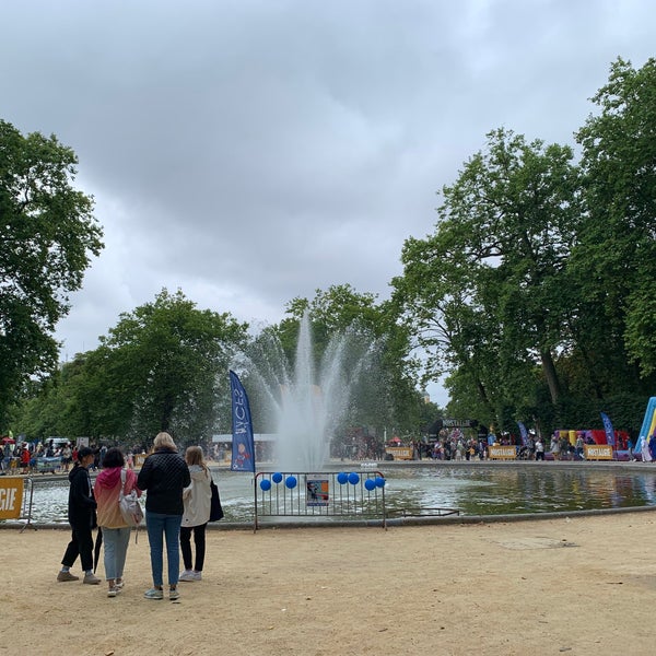 Photo taken at Fontaine du Parc de Bruxelles / Fontein Warandepark by Andrew T. on 7/21/2022