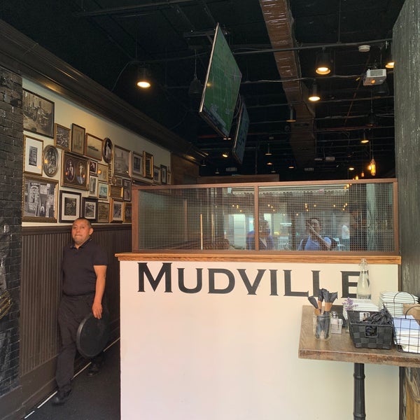 Photo taken at Mudville Restaurant &amp; Tap House by Andrew T. on 5/15/2022