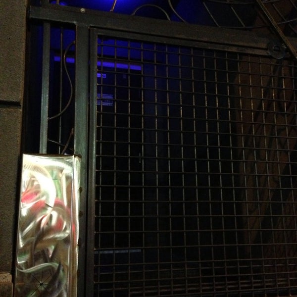 10/27/2013에 Andrew T.님이 Hop Sing Laundromat에서 찍은 사진