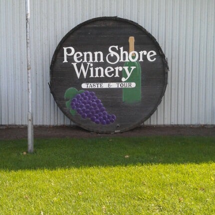 Foto scattata a Penn Shore Winery and Vineyards da John F. il 9/20/2012