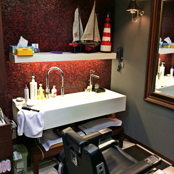 Blue Harbour the Barber Shop คลองเตย K Village