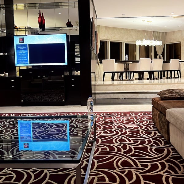 Foto scattata a Dubai Marriott Harbour Hotel &amp; Suites da Ab🇸🇦 il 2/21/2024