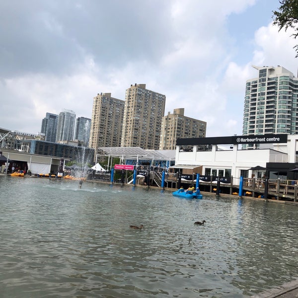 8/26/2018 tarihinde Gürhan G.ziyaretçi tarafından Harbourfront Centre'de çekilen fotoğraf