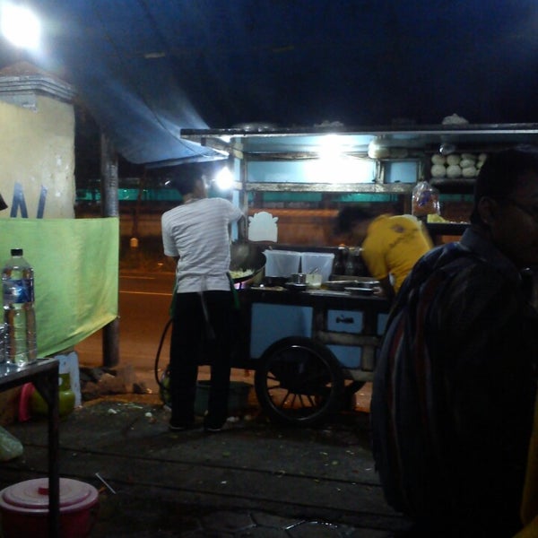 Photo Taken At Nasi Goreng Bahari Bang Ros By Weny W On 6 30 Photo Taken At Nasi Goreng Bahari Bang Ros By Weny W On 6 30