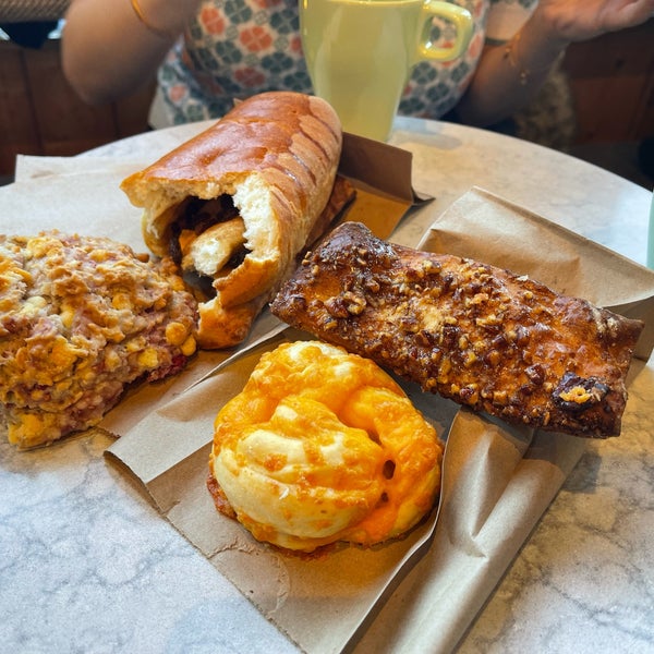 Bear's Paw Bakery Bakery in Jasper