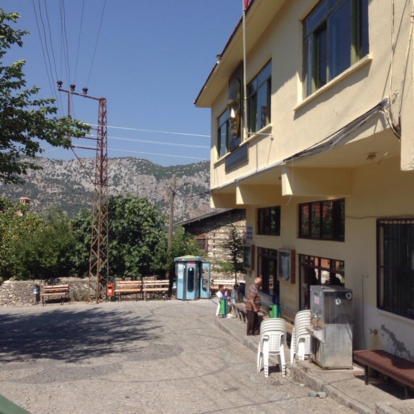 Photo taken at Ürünlü Köyü / Ibradı / Antalya by Osman Ç. on 8/17/2014