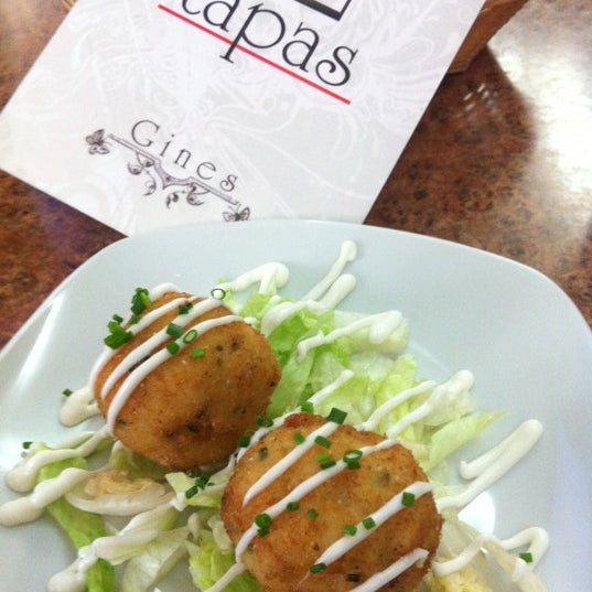 Bar Cafeteria 12 Tapas Breakfast Spot