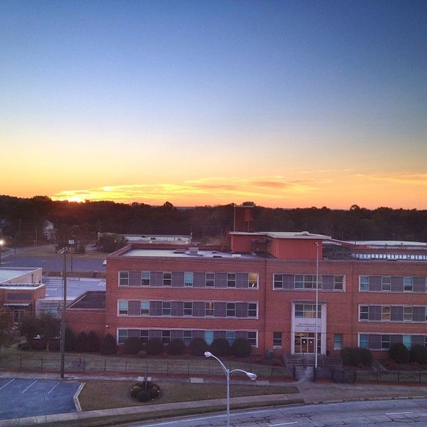 Photo taken at Macon Marriott City Center by Eric B. on 11/14/2013