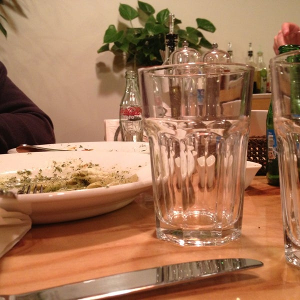 2/19/2013にIrem B.がDotto Cafe Bistroで撮った写真