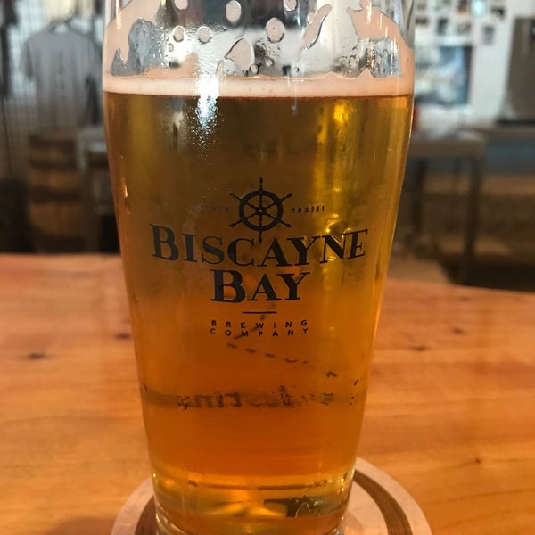 Снимок сделан в Biscayne Bay Brewing пользователем Dale W. 2/14/2018