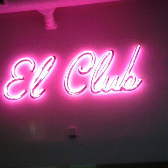 Foto tirada no(a) El Club por Angel D. em 5/13/2016