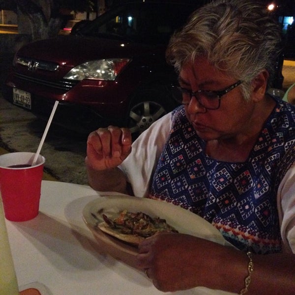 รูปภาพถ่ายที่ Restaurant Byblos - Comida y Tacos Arabes โดย Gandhi José V. เมื่อ 5/10/2014