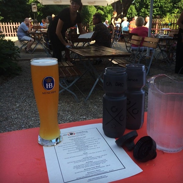 7/20/2014にPatrick W.がOld Heidelberg German Restaurantで撮った写真