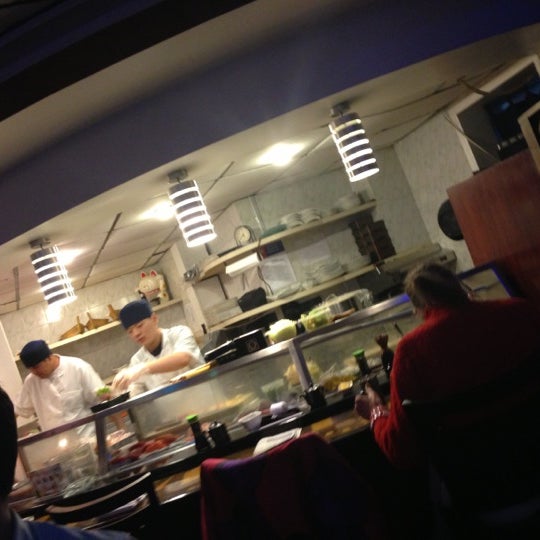Foto diambil di Planet Sushi oleh Charlie R. pada 2/12/2013