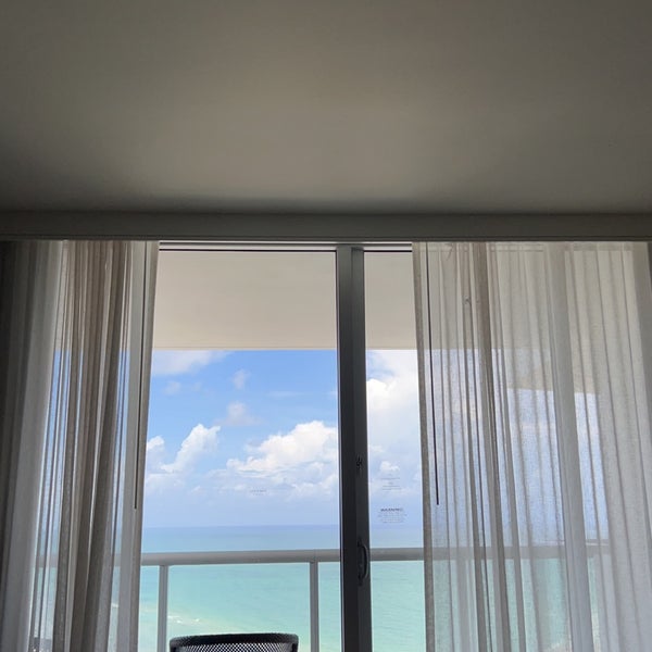 Photo taken at Eden Roc Resort Miami Beach by Ahmadi on 7/2/2022
