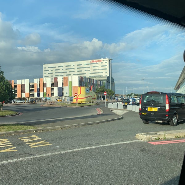 Foto diambil di Liverpool John Lennon Airport (LPL) oleh Ahmadi pada 8/1/2019