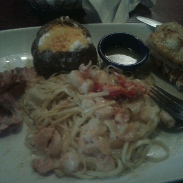 Photo taken at Red Lobster by Jessica W. on 4/7/2013
