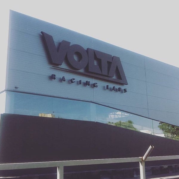 Foto tirada no(a) Volta Racing Labs por Dhamar M. em 5/3/2018