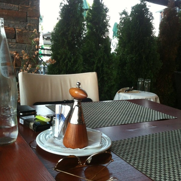 7/24/2013에 Zeljka M.님이 Amphora Restaurant에서 찍은 사진