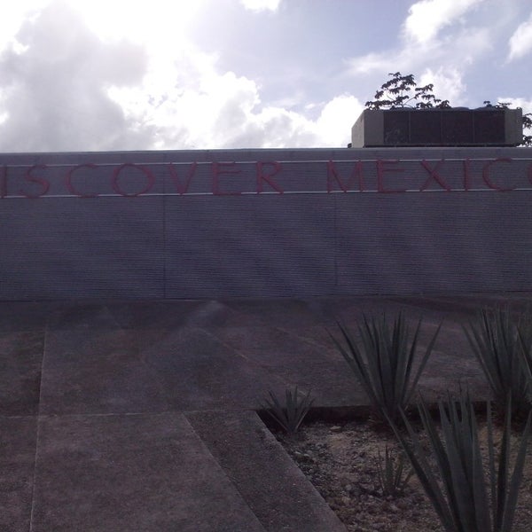 Photo taken at Discover Mexico by Christian H. on 12/21/2013