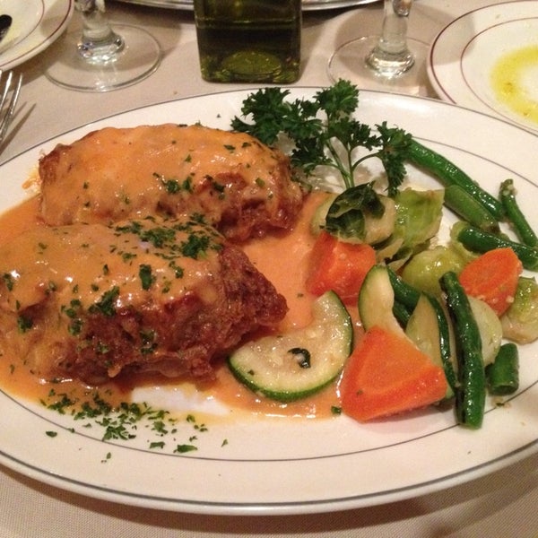Das Foto wurde bei The Portofino Restaurant von Patty M. am 10/19/2014 aufgenommen