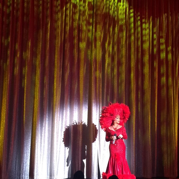 Foto tirada no(a) Frank Marino&#39;s Divas Las Vegas por Patty M. em 12/22/2016