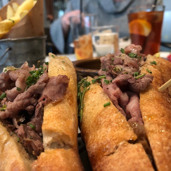 Photo taken at Cochon Volant by Robert S. on 2/26/2019