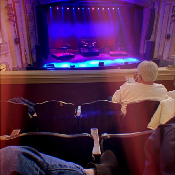 Foto diambil di The Count Basie Theatre oleh Novi pada 2/2/2020