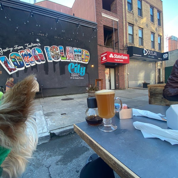 Foto tirada no(a) Jackson&#39;s Eatery | Bar por Novi em 1/3/2021