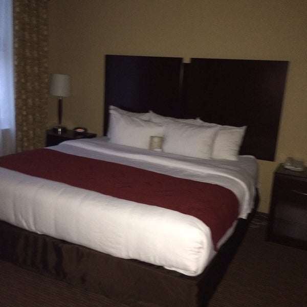 Photo taken at Comfort Suites Downtown by Jackie S. on 6/30/2014
