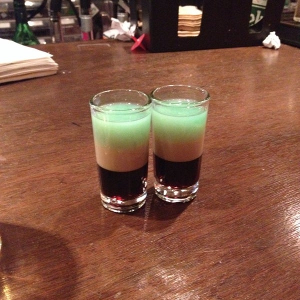 Photo taken at Baby Guinness by Solomon G. on 10/2/2013