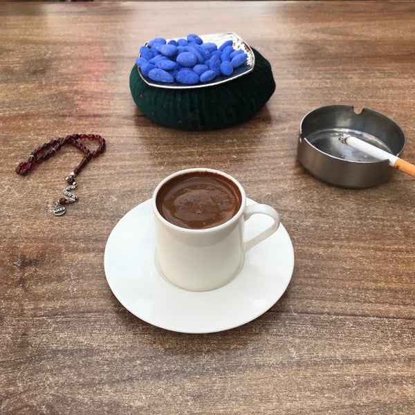 Photo prise au Artukbey Coffee &amp; Shop par Doğan T. le10/19/2023
