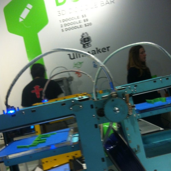 Photo taken at 3DEA: 3D Printing Pop Up Store by Dave P. on 2/5/2013