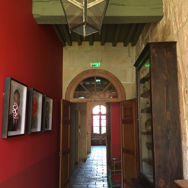 7/27/2018 tarihinde Ellieziyaretçi tarafından Restaurant Les Templiers Aigues Mortes'de çekilen fotoğraf