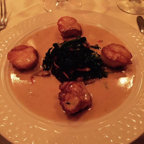 Try the Risotto crab cakes and Diver-caught scallops!