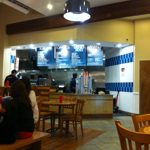 Photo taken at Elevation Burger by Miguel P. on 4/7/2013
