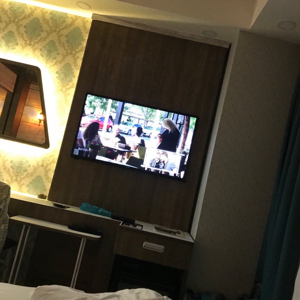 Foto diambil di Sivas Keykavus Hotel oleh Eren pada 7/21/2019