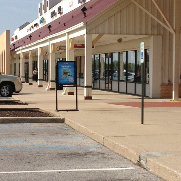 Indiana Premium Outlets 48 tips