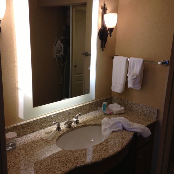 7/9/2014 tarihinde Danielziyaretçi tarafından Homewood Suites by Hilton'de çekilen fotoğraf