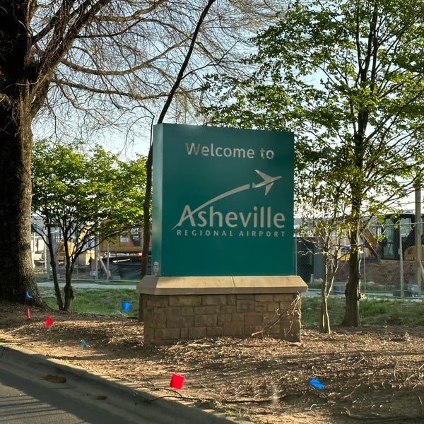 4/19/2023にDanielがAsheville Regional Airport (AVL)で撮った写真