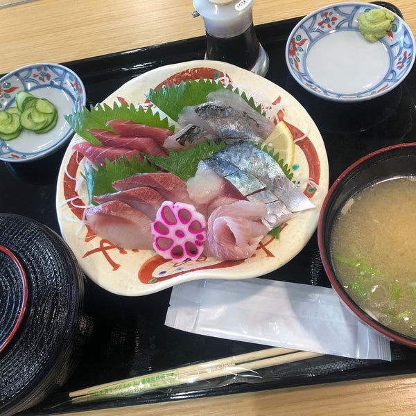 金沢港いきいき魚市 無量寺町ヲ52