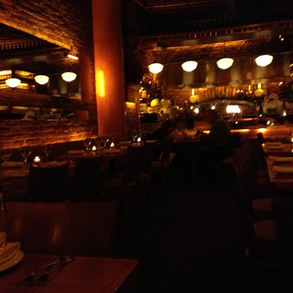 2/1/2013 tarihinde jeanette l.ziyaretçi tarafından Apizz Restaurant'de çekilen fotoğraf