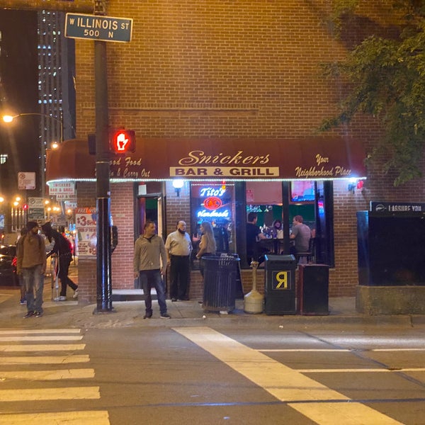 9/25/2020 tarihinde Dean R.ziyaretçi tarafından Snickers Bar &amp; Grill'de çekilen fotoğraf