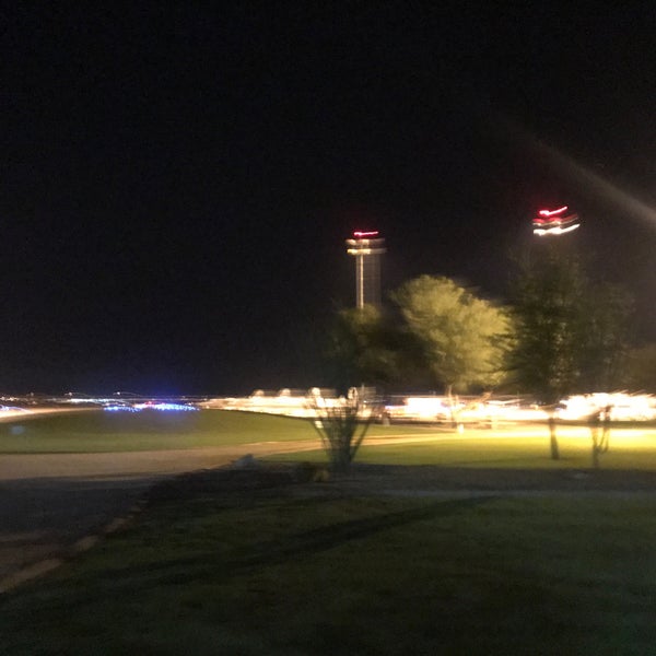 11/4/2018にDean R.がPhoenix-Mesa Gateway Airport (AZA)で撮った写真