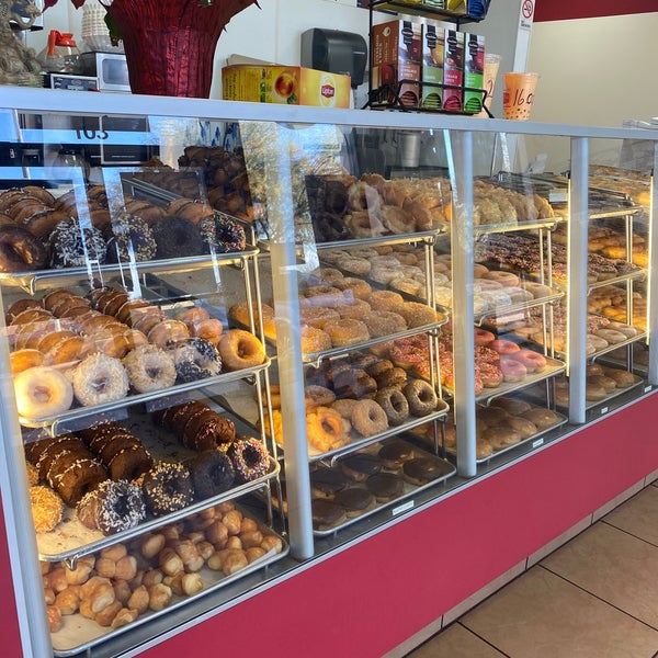 Bosa Donuts - Donut Shop in Gilbert