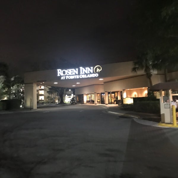 Photo taken at Rosen Inn at Pointe Orlando by Dean R. on 2/8/2018